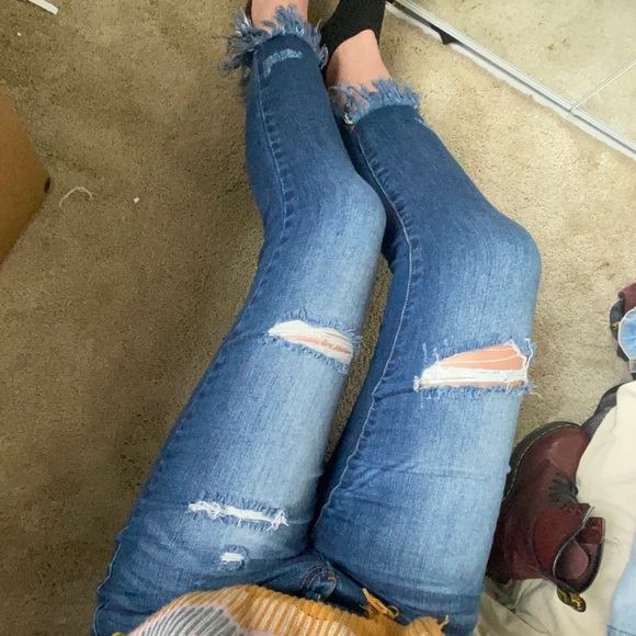 Adorable fringe jeans!! - Picture 2 of 5